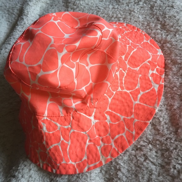 A pink/orange 4-6X bucket hat from OshKosh B’gosh - Picture 1 of 4